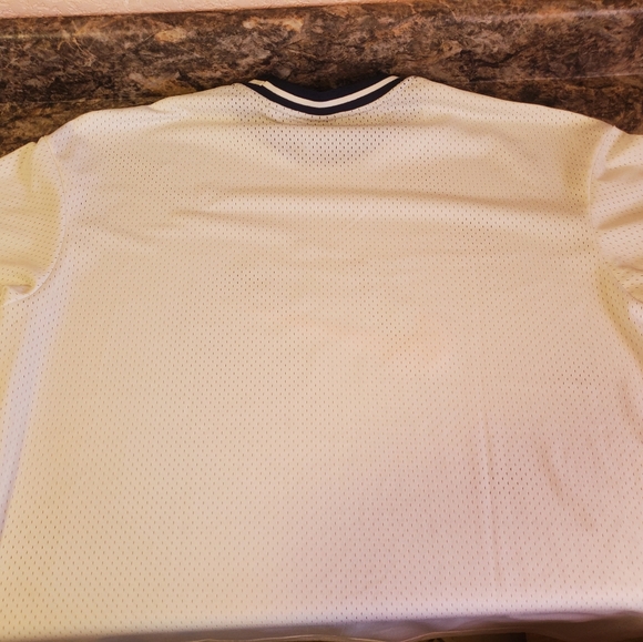 Nike shirt - Picture 2 of 3